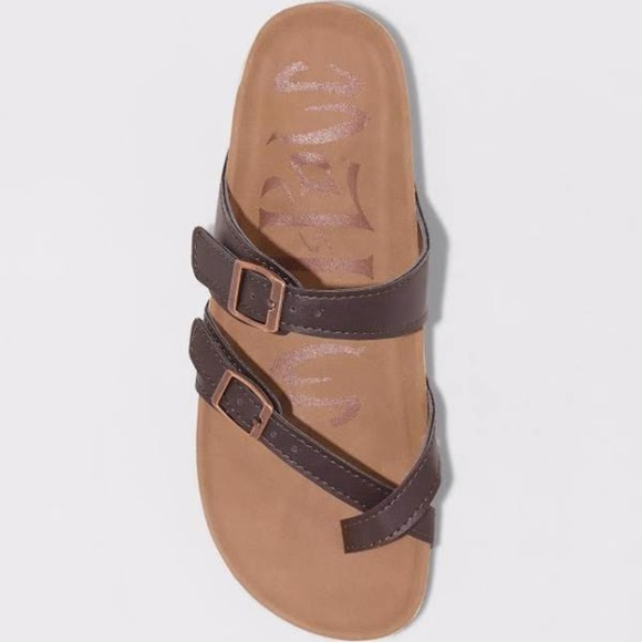Mad Love Prudence Footbed Sandal - Picture 3 of 3